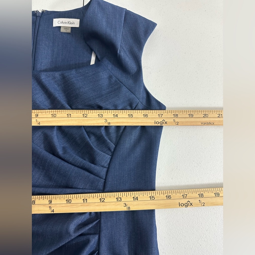 Calvin Klein Chambray Sz 10 Blue Side Pleat Sheath Cap Sleeve Dress Womens - Picture 7 of 10